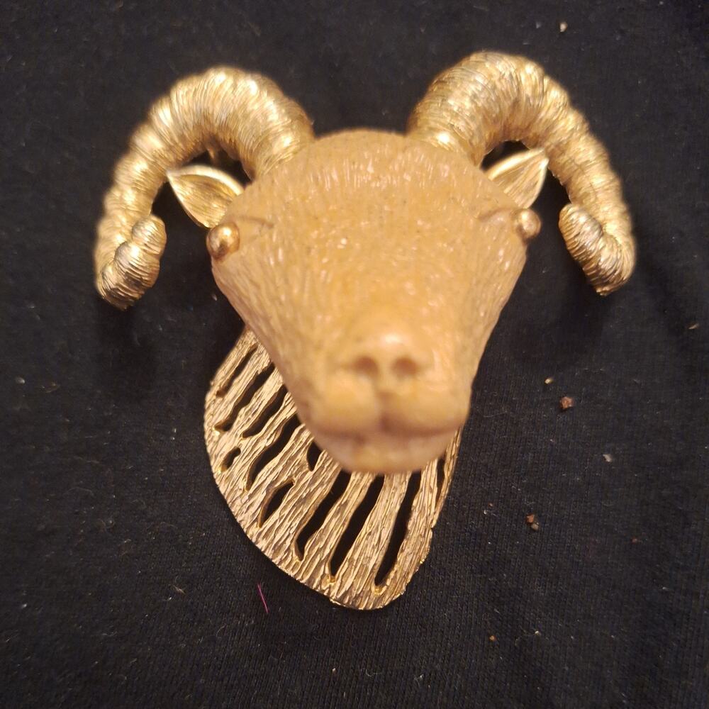 Vintage 1970s LUCA RAZZA Ram Head Pendant Gold Tone Aries Zodiac Signed